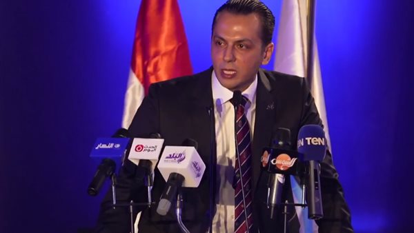 النائب أحمد عبدالجواد