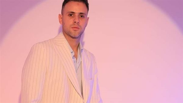 مصمم الأزياء اسلام