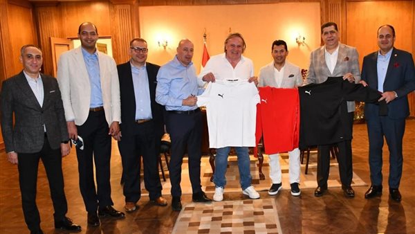 وزير الشباب والرياضة