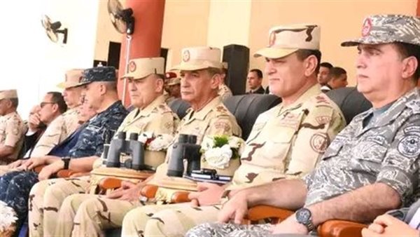 وزير الدفاع 