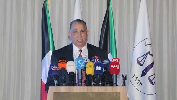 نقيب المحامين