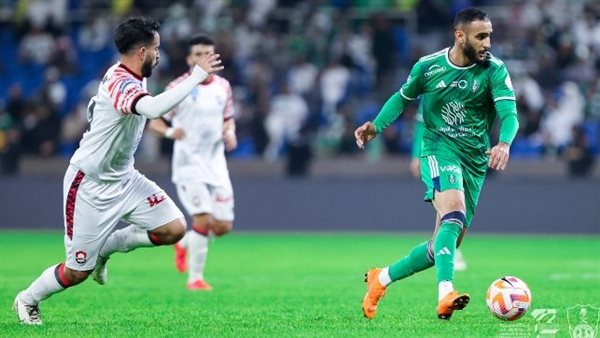 مباراة الأهلي والرائد