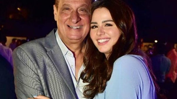 هانى مهنا وابنته