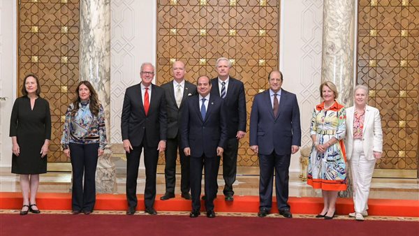  الرئيس السيسي مع