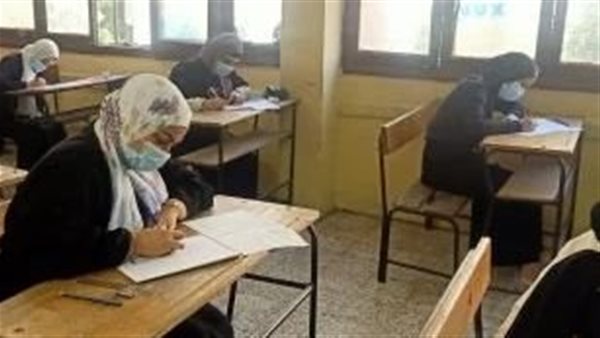 إصابة طالبة بأزمة