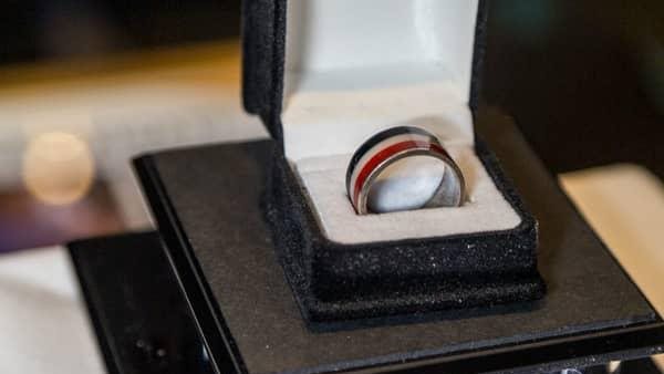 دبلة عسل أسود