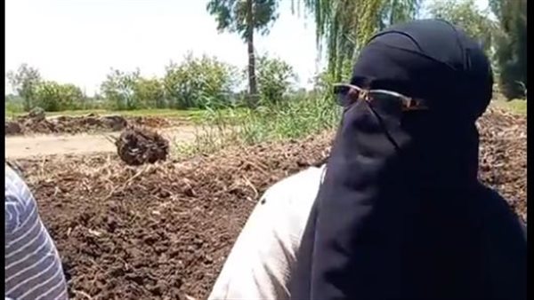 صاحبة الأرض بكفر