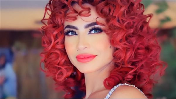 دوللي شاهين