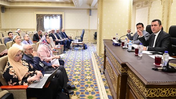 اجتماع لجنة الصناعة