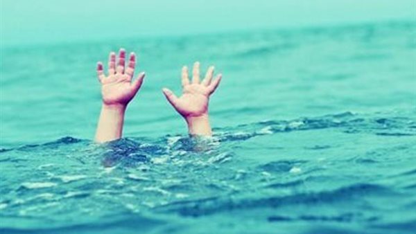 غرق طفل في حمام السباحة