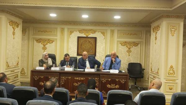 اجتماع لجنة  الاتصالات بمجلس