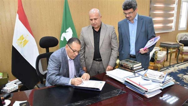 محافظ الشرقية يعتمد