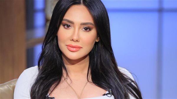 الفنانة مي القاضي