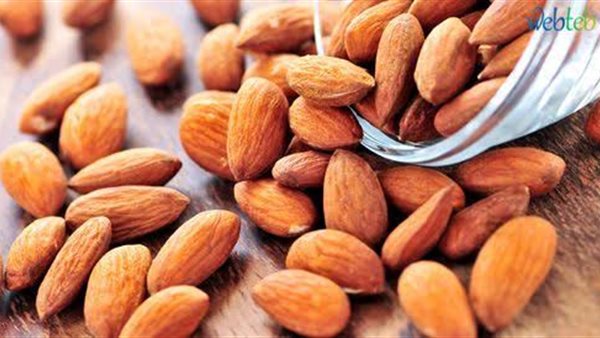 أضرار اللوز