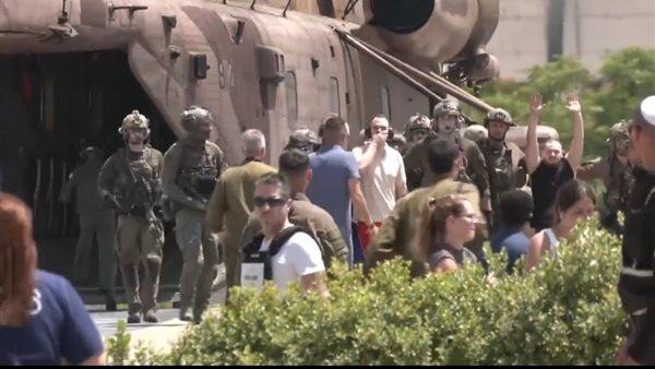 لحظة وصول الأسرى