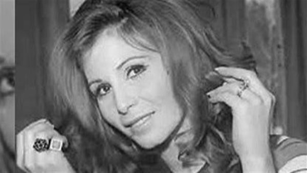 زيزي البدراوي 