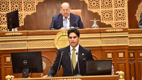 الجلسة العامة بمجلس