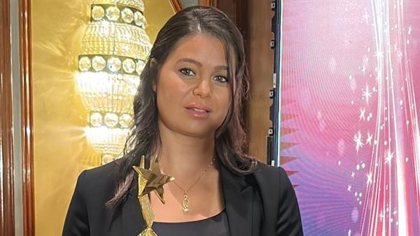 يسرا اللوزي 