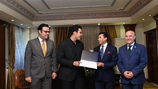 تكريم محمد صقر من