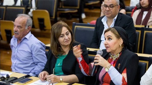 لجنة التحكيم بمشروع