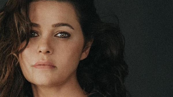 يسرا اللوزي 