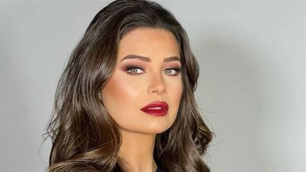 يسرا اللوزي 