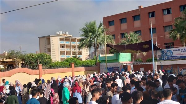 طلاب الثانوية العامة