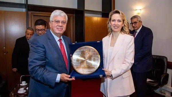 وزير التعليم العالي