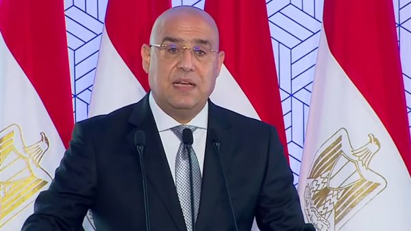 وزير الإسكان 