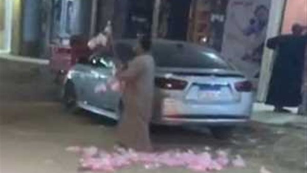 بائع غزل البنات 