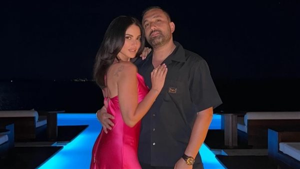 درة رفقة زوجها 