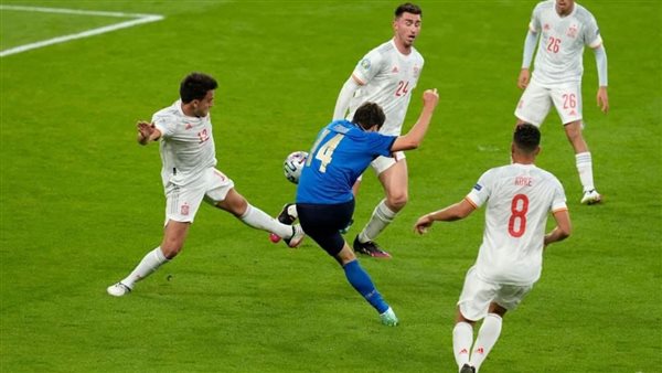 أبطال وإسبانيا