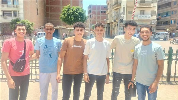 طلاب الثانوية العامة