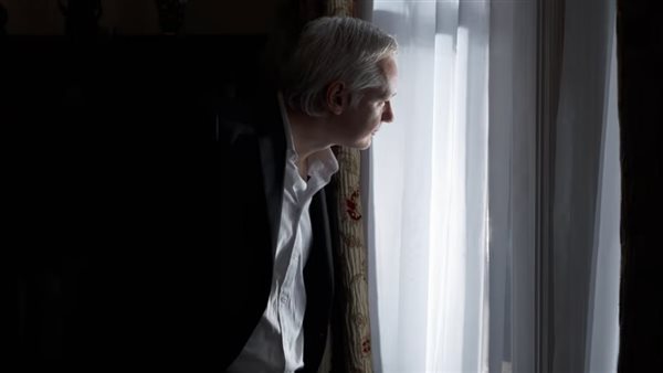 جوليان أسانج مؤسس