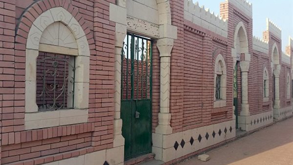 حكم الموعظة عند القبر