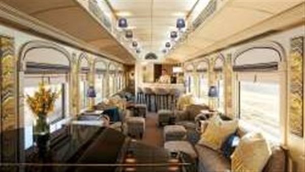 القطار السياحي الفاخر