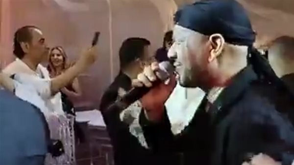 عصام كاريكا 