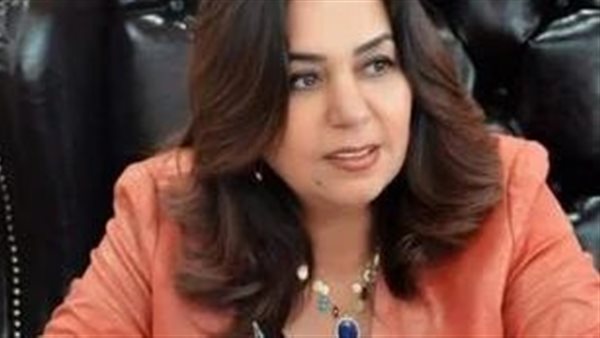 الدكتورة منال عوض