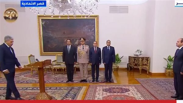 وزير السياحة والآثار