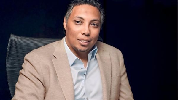  محمود تمام، أمين