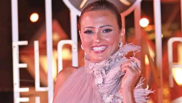 بشرى تنفي خبر اعتزالها