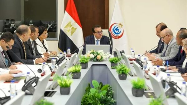 وزير الصحة والسكان