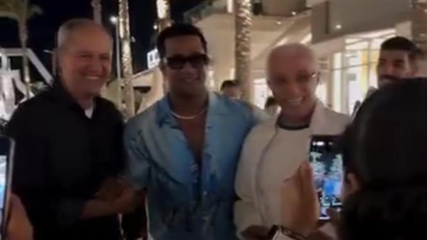 محمد رمضان مع جمهوره