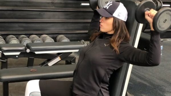 ياسمين عبد العزيز