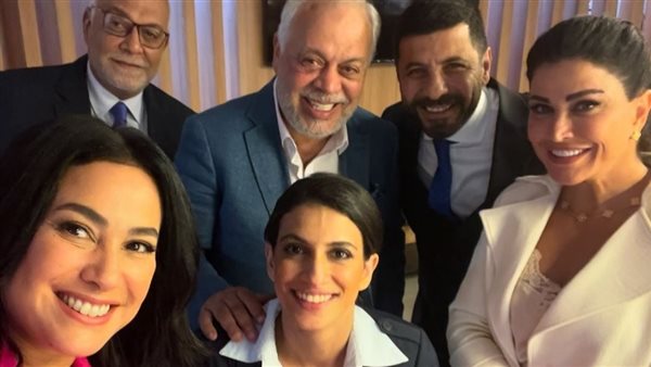 أبطال مسلسل مفترق