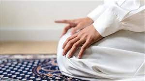 حكم تحريك الاصبع