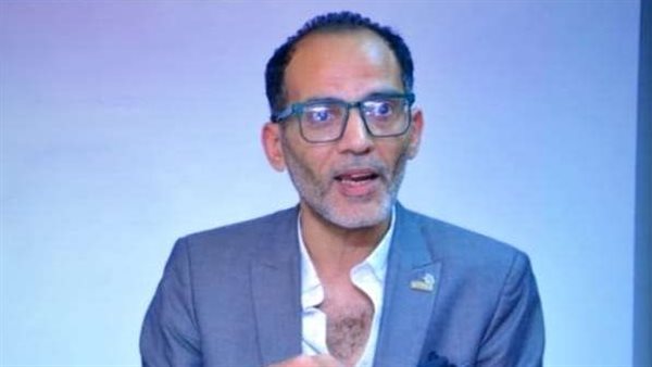 عمرو خان خبير التحول