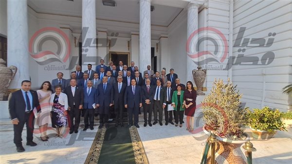 لجنة البرلمان للرد