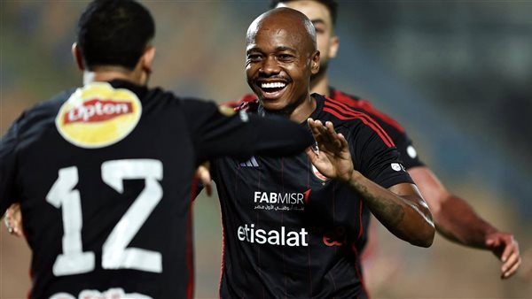 بيرسي تاو يحتفل بالهدف