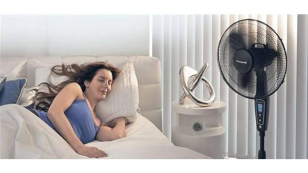 النوم أمام المروحة